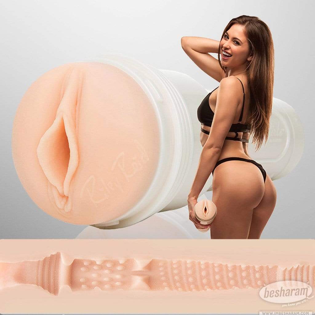 Fleshlight Girls® Riley Reid Masturbator